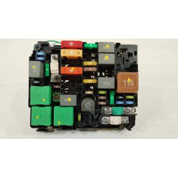 CAJA RELES / FUSIBLES 9804848180 