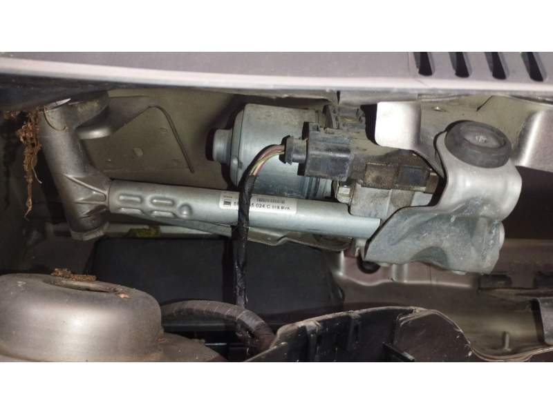 MOTOR LIMPIA DELANTERO 5P0955024C 
