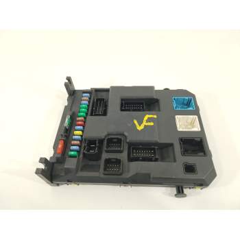 CAJA RELES / FUSIBLES 9666952380 