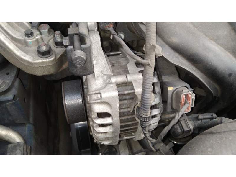 ALTERNADOR 373002B101 