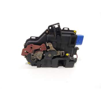 CERRADURA PUERTA DELANTERA IZQUIERDA 4E1837015 