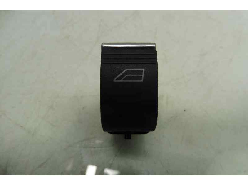 MANDO ELEVALUNAS DELANTERO DERECHO BM5T14529AA 