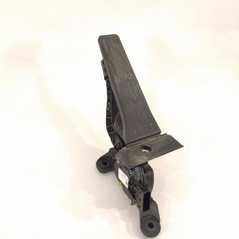 Recambio de potenciometro pedal para kia cee´d concept referencia OEM IAM 32700A6100  
