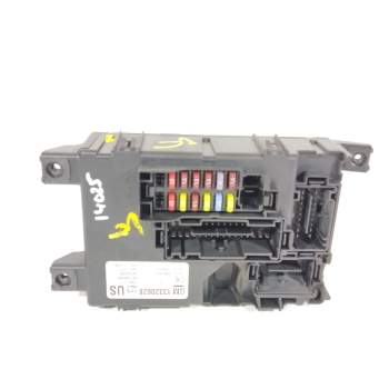 CAJA RELES / FUSIBLES 13320628 