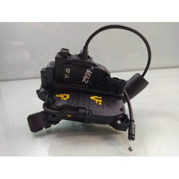 CERRADURA PUERTA TRASERA DERECHA 825020002R 