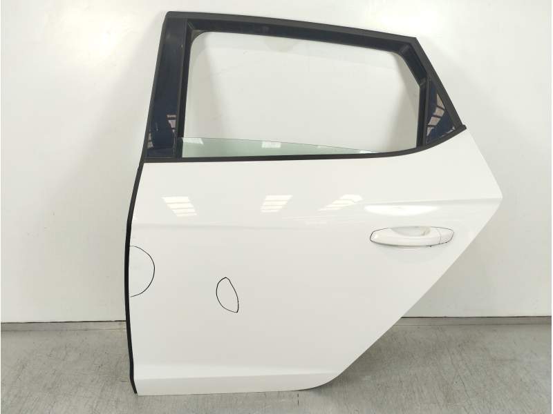 PUERTA TRASERA IZQUIERDA 5F4833055 