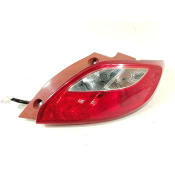 PILOTO TRASERO DERECHO D65151150K2442 D65151150H 