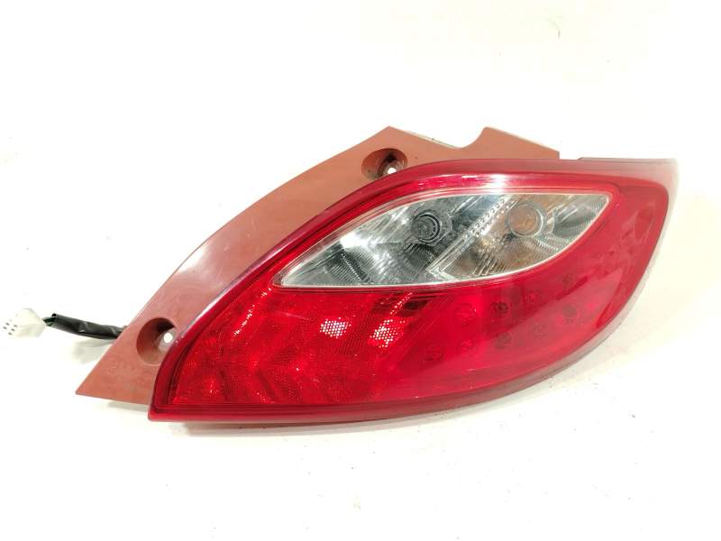 PILOTO TRASERO DERECHO D65151150K2442 D65151150H 