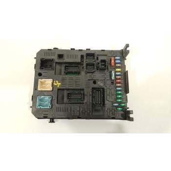 CAJA RELES / FUSIBLES 9664058780 BSI04EVK01