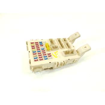 CAJA RELES / FUSIBLES 919501J030 