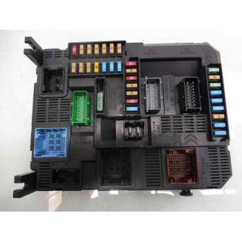 CAJA RELES / FUSIBLES 9819850080 