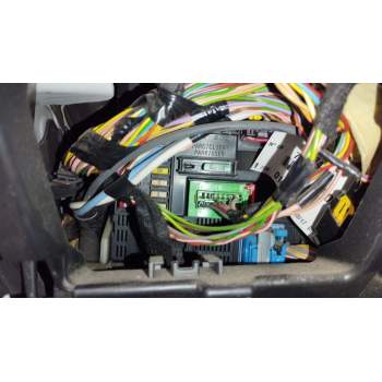 CAJA RELES / FUSIBLES 9819850080 