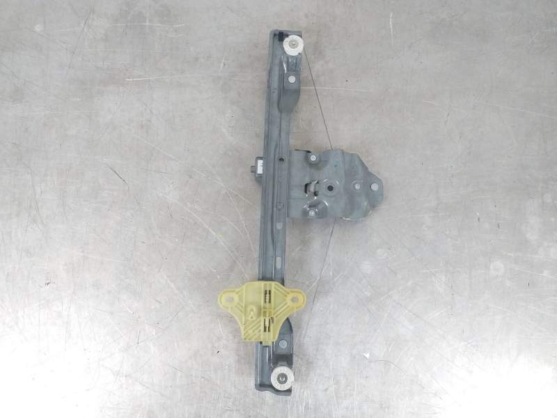 ELEVALUNAS DELANTERO DERECHO 807208353R 