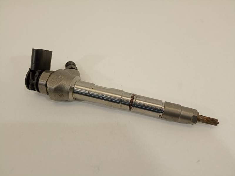 INYECTOR 05L130277E 0445110835 