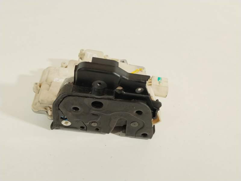 CERRADURA PUERTA TRASERA DERECHA 4F0839016 