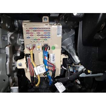 CAJA RELES / FUSIBLES 91950A4510 