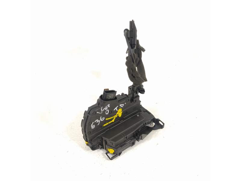 CERRADURA PUERTA TRASERA DERECHA 825022177R 