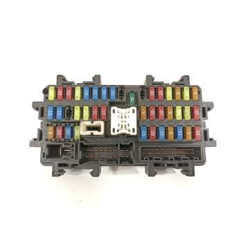 CAJA RELES / FUSIBLES 0011173312160171 