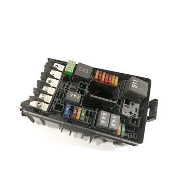 CAJA RELES / FUSIBLES 5Q0937125A 