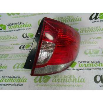 PILOTO TRASERO DERECHO 92402FD070 