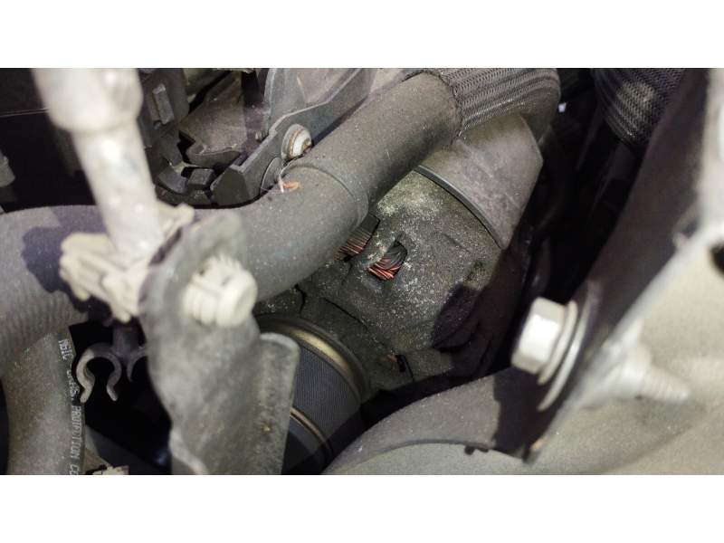 ALTERNADOR 231000026R 