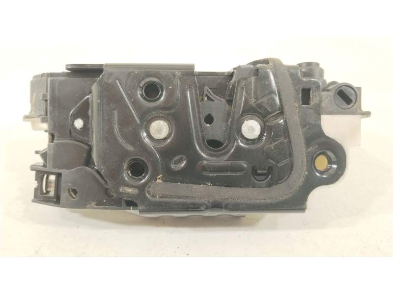 CERRADURA PUERTA TRASERA DERECHA 5K4839016H 