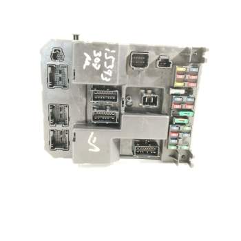 CAJA RELES / FUSIBLES 9651196880 9651197580 BSIJ0300