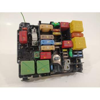 CAJA RELES / FUSIBLES 9804848480 