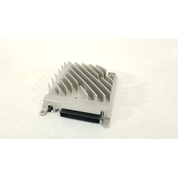 AMPLIFICADOR A1679005715 A1679014004 A1679025909