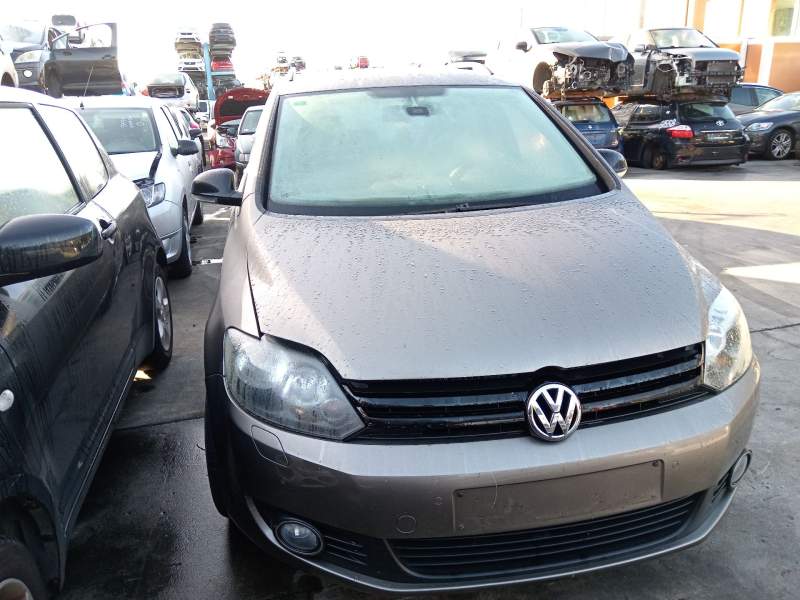 volkswagen golf plus v (5m1, 521) del año 2013