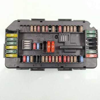 CAJA RELES / FUSIBLES 61149337879 9337879 