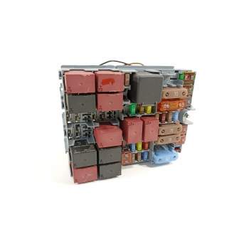 CAJA RELES / FUSIBLES 51987784 