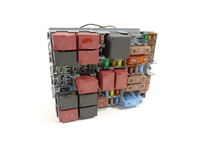 CAJA RELES / FUSIBLES 51987784 