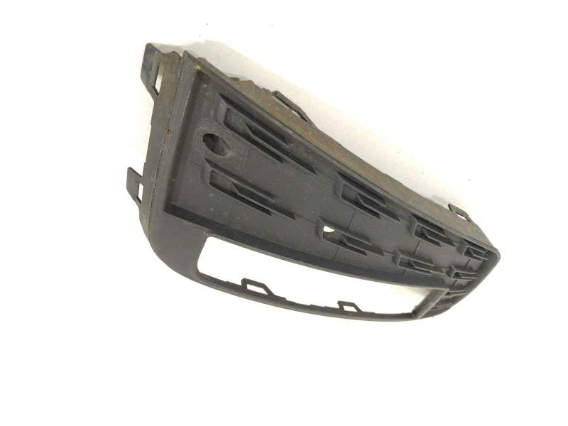 REJILLA PARAGOLPES IZQUIERDA 5F0853665G 14884SG4 