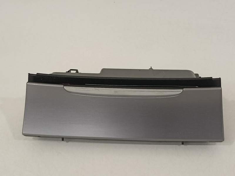 CENICERO 3C0863284K 