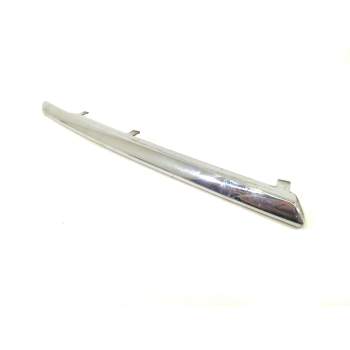 REJILLA PARAGOLPES DERECHA 62382BC400 