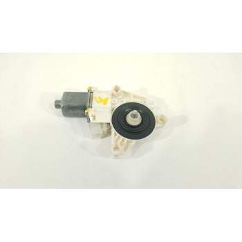 MOTOR ELEVALUNAS DELANTERO IZQUIERDO A2469065100 0130822690 
