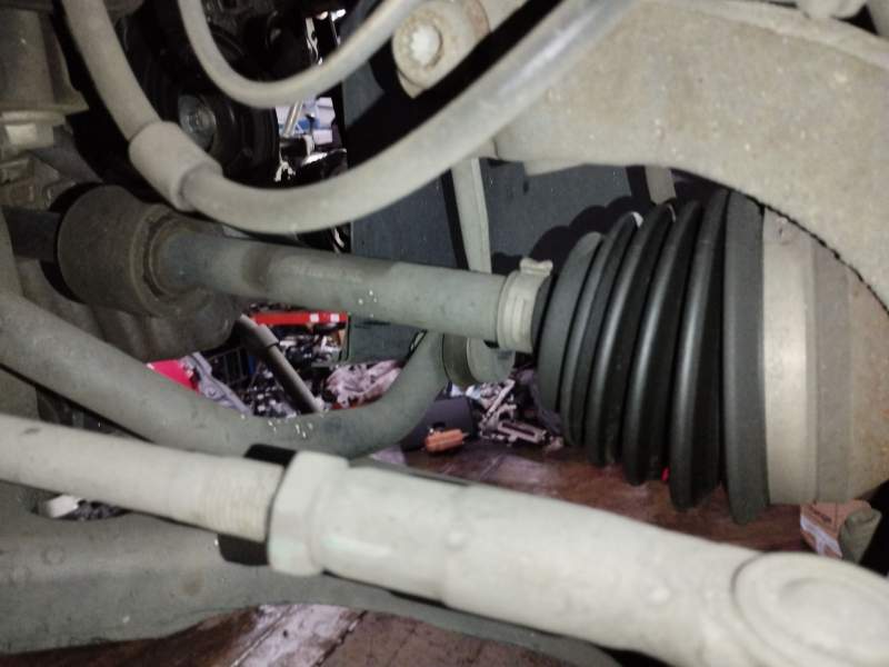 TRANSMISION DELANTERA DERECHA 2Q0407272BS 
