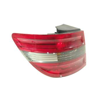 PILOTO TRASERO IZQUIERDO A1698202564 A1698200377 