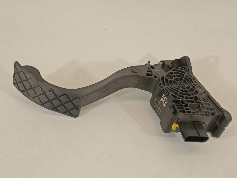 POTENCIOMETRO PEDAL 2Q1723503 