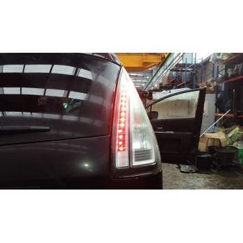 PILOTO TRASERO DERECHO C31751150 C31751150E 