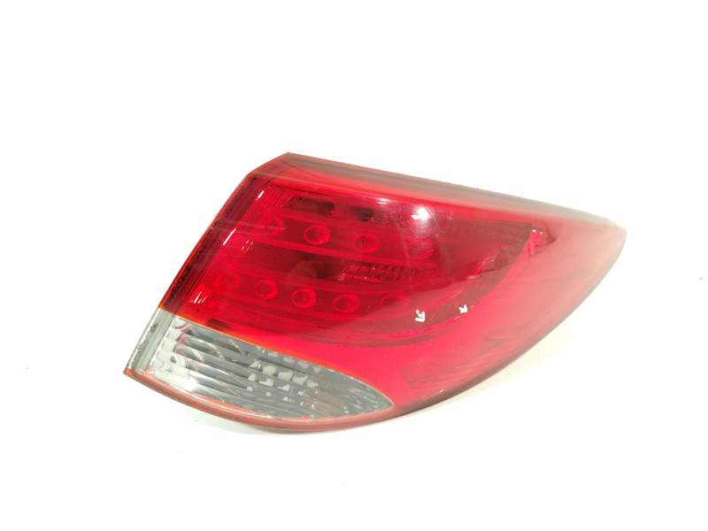 PILOTO TRASERO DERECHO 924022Y0 924202Y000 