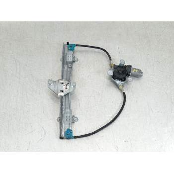 ELEVALUNAS DELANTERO DERECHO 384741R 400956C 8200384741