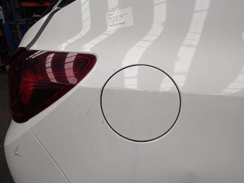 TAPA EXTERIOR COMBUSTIBLE 