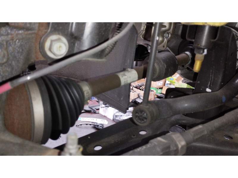 TRANSMISION DELANTERA IZQUIERDA 49500J7030 
