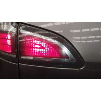 PILOTO TRASERO IZQUIERDO EN PORTON 265553056R 