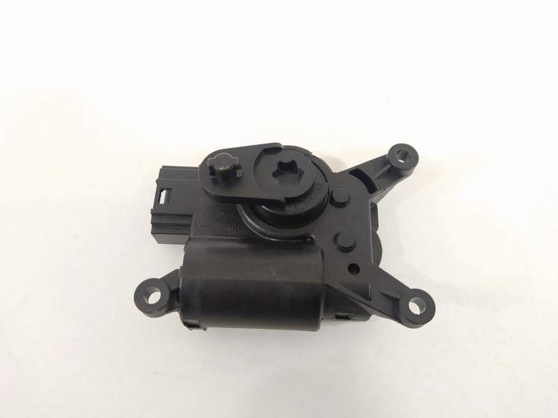 MOTOR APERTURA TRAMPILLAS CLIMATIZADOR 1K0907511Q 