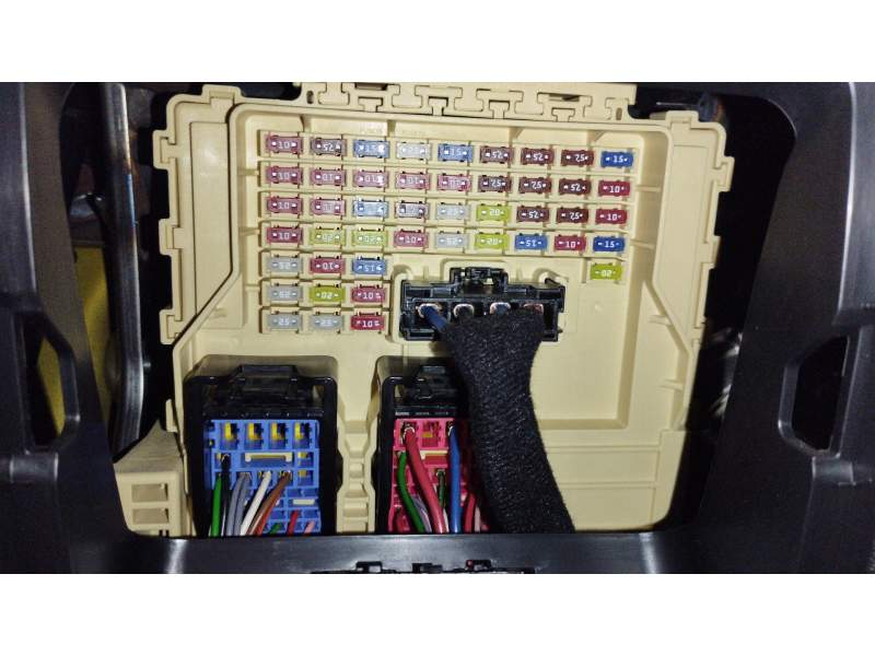 CAJA RELES / FUSIBLES 91951J7770 