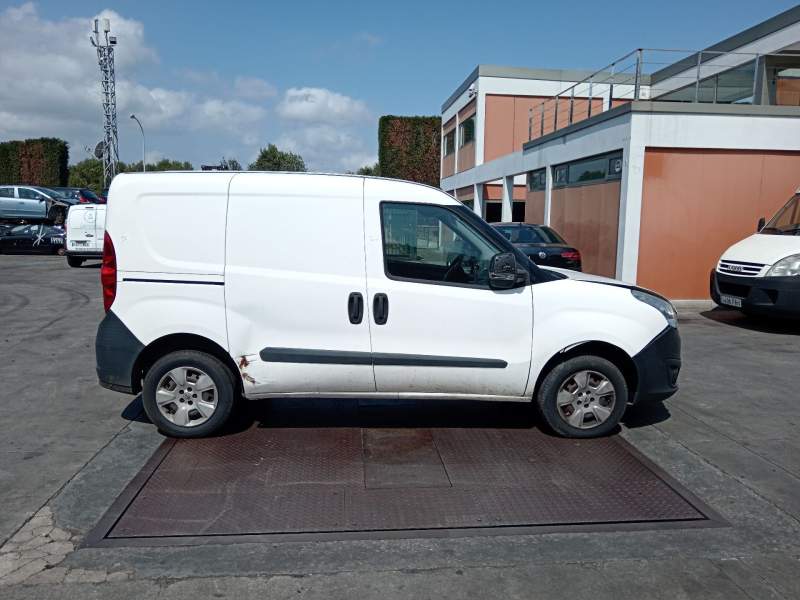 opel combo furgón/monospace (x12) del año 2015