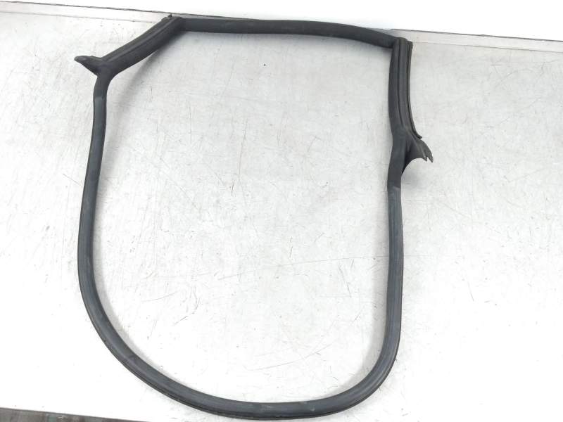 GOMAS CONTORNO PUERTA 8W8833708 
